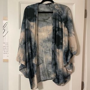 Fun silk kimono